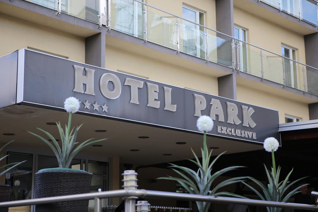 Hotel Park Exclusive Otočac Exterior foto