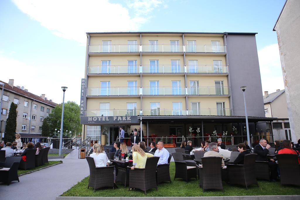 Hotel Park Exclusive Otočac Exterior foto